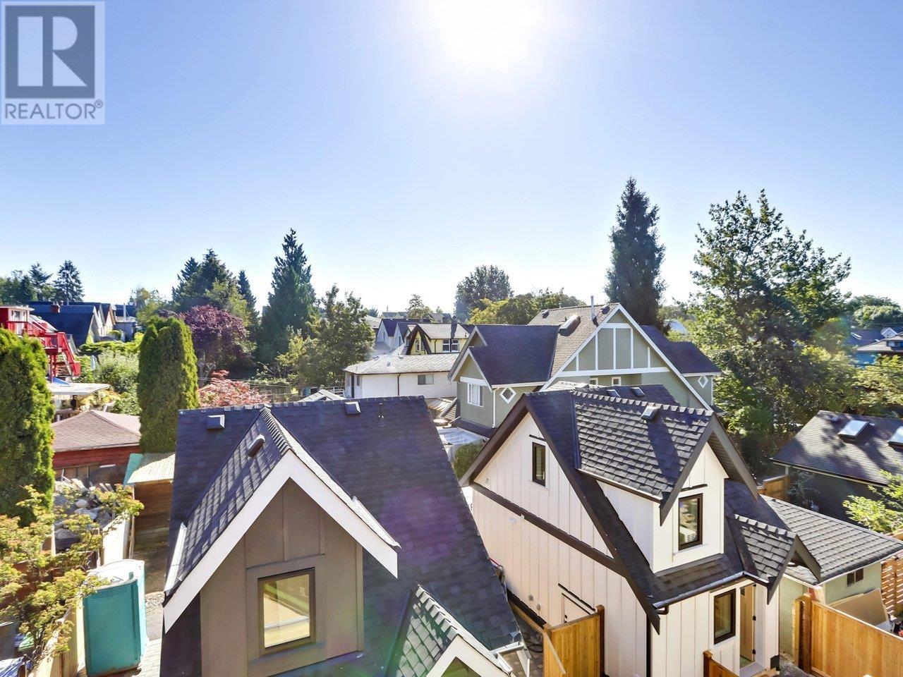 Listing Picture 22 of 30 : 1222 VICTORIA DRIVE, Vancouver / 溫哥華 - 魯藝地產 Yvonne Lu Group - MLS Medallion Club Member