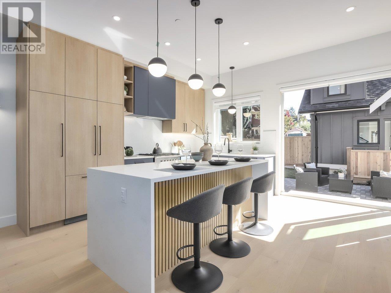 Listing Picture 7 of 30 : 1222 VICTORIA DRIVE, Vancouver / 溫哥華 - 魯藝地產 Yvonne Lu Group - MLS Medallion Club Member