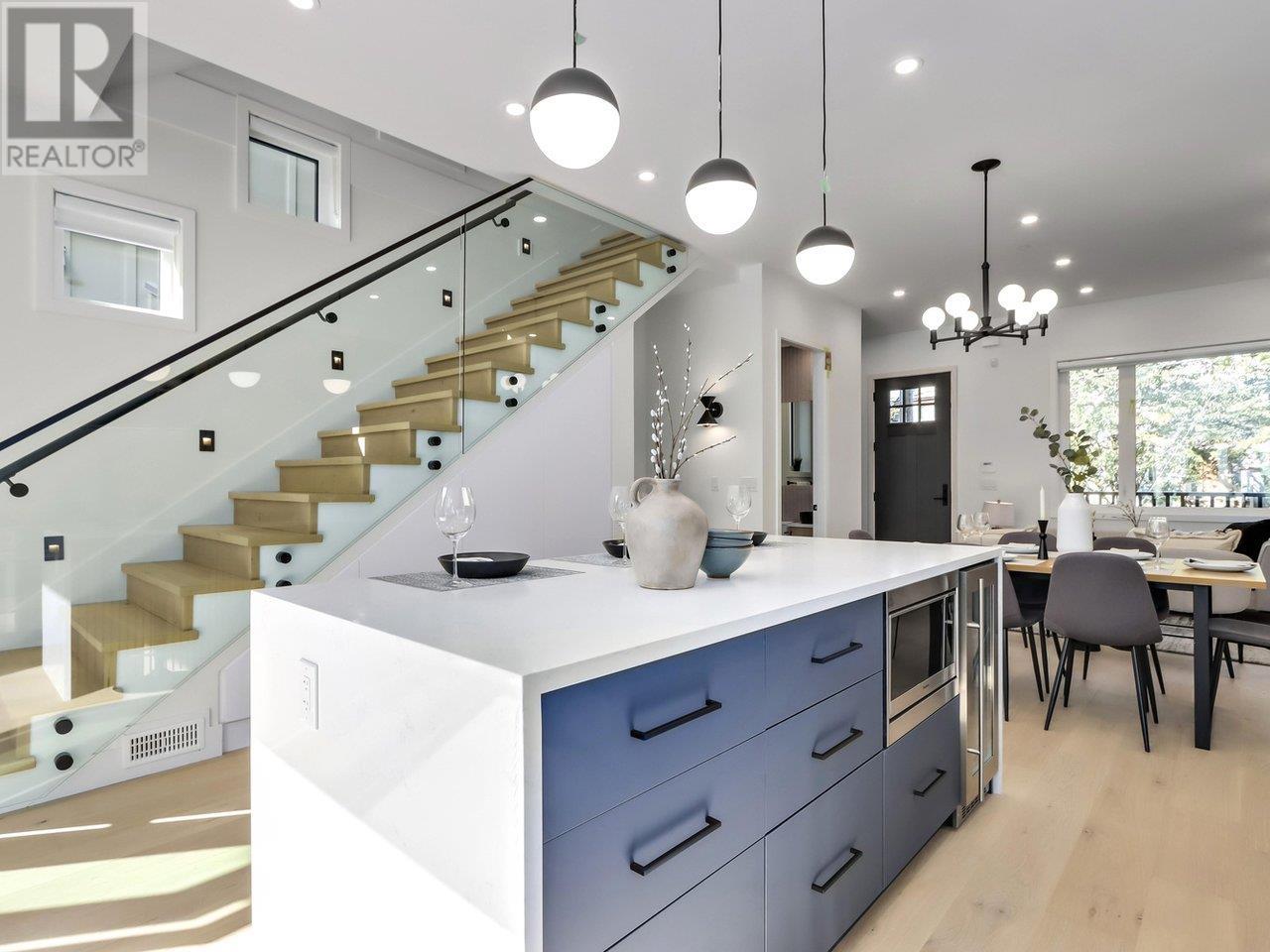 Listing Picture 9 of 30 : 1222 VICTORIA DRIVE, Vancouver / 溫哥華 - 魯藝地產 Yvonne Lu Group - MLS Medallion Club Member