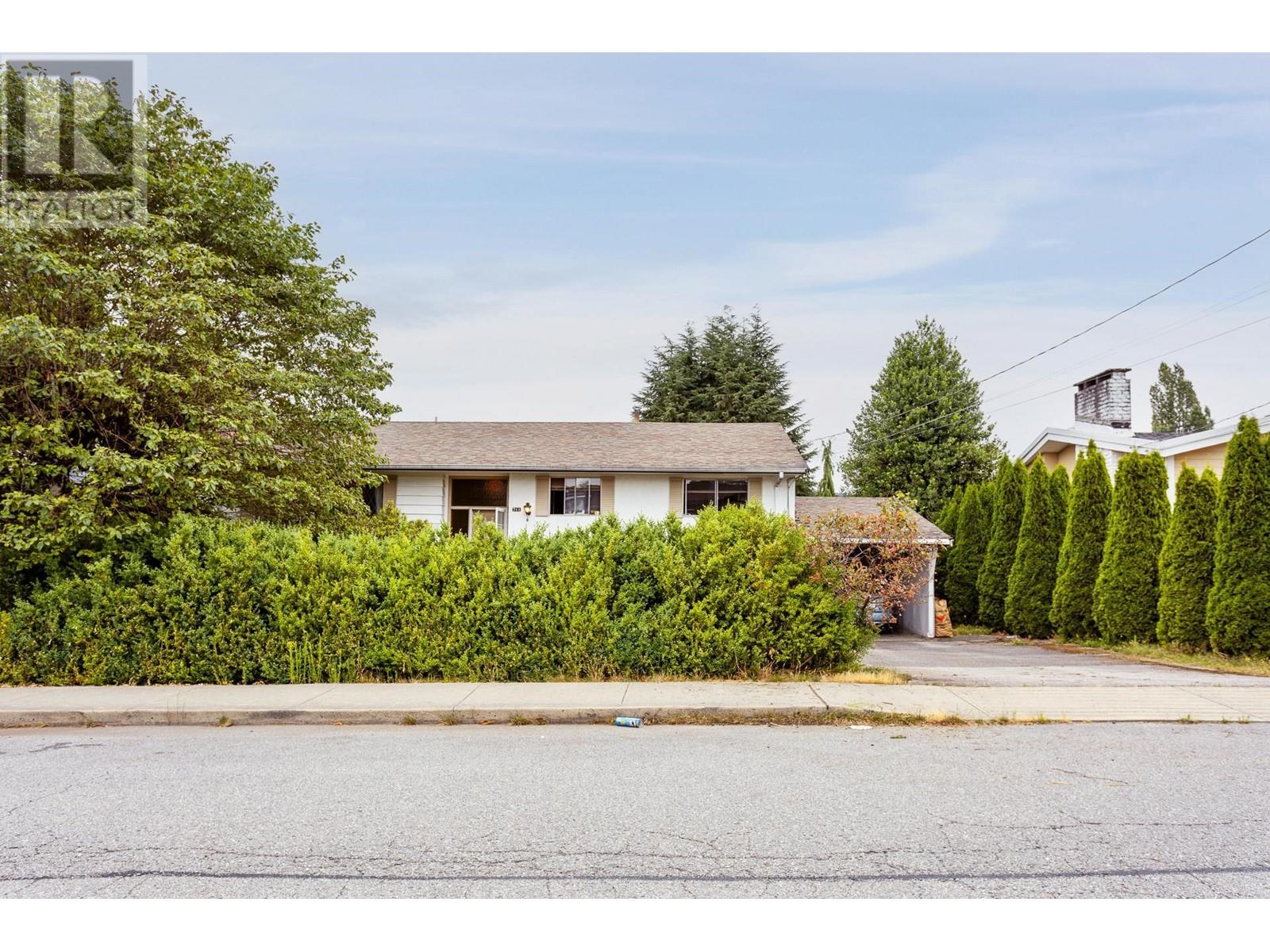 711 Morrison Avenue, Coquitlam, British Columbia  V3J 4H6 - Photo 2 - R2962882