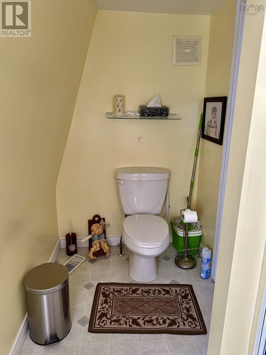 2028 Hwy 247, L'ardoise, Nova Scotia  B0E 1S0 - Photo 28 - 202402050