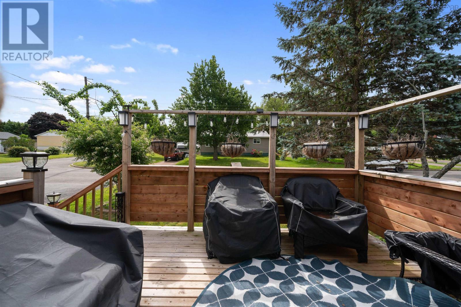 16 Rogers Avenue, Amherst, Nova Scotia  B4H 2J7 - Photo 2 - 202502206