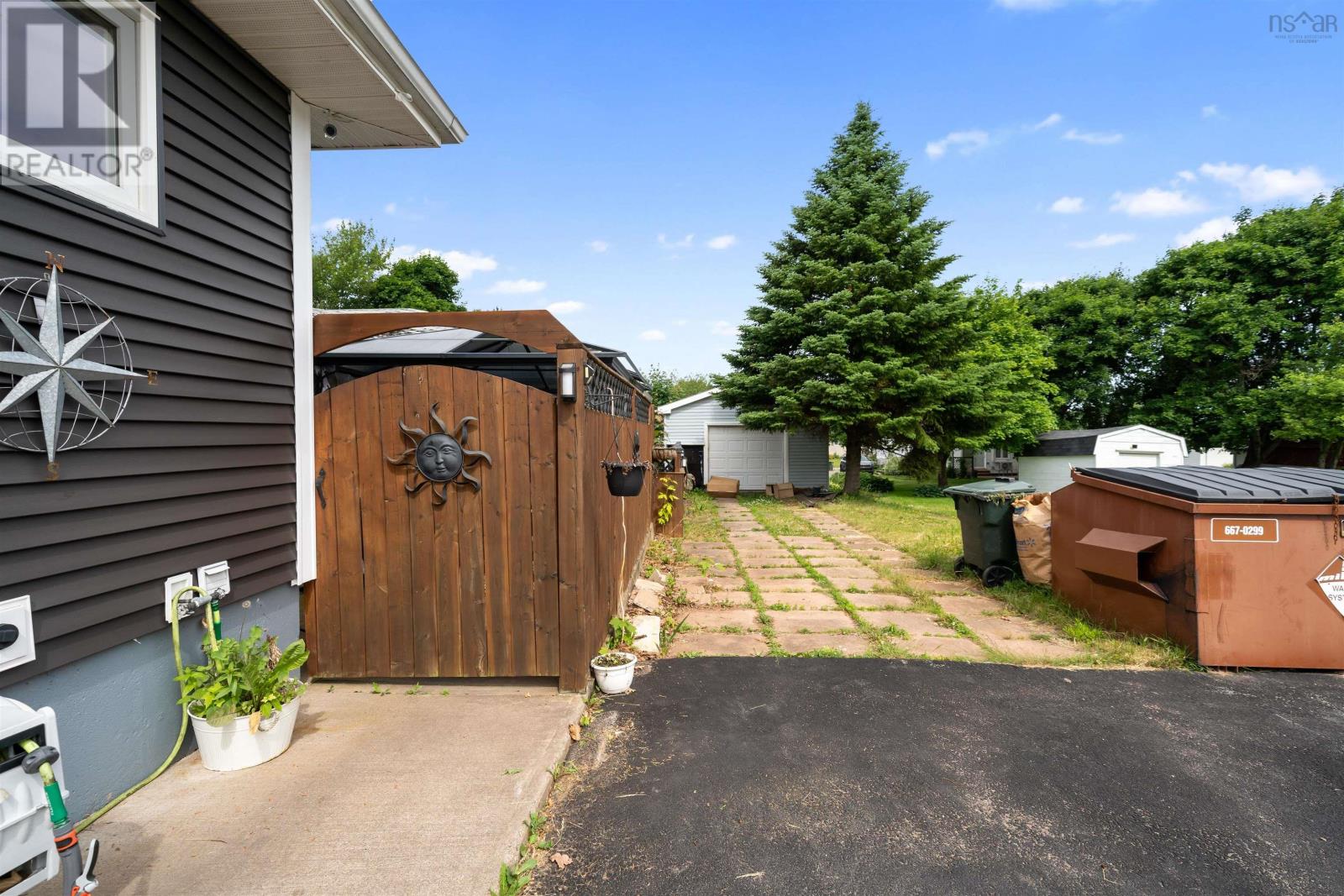 16 Rogers Avenue, Amherst, Nova Scotia  B4H 2J7 - Photo 9 - 202502206