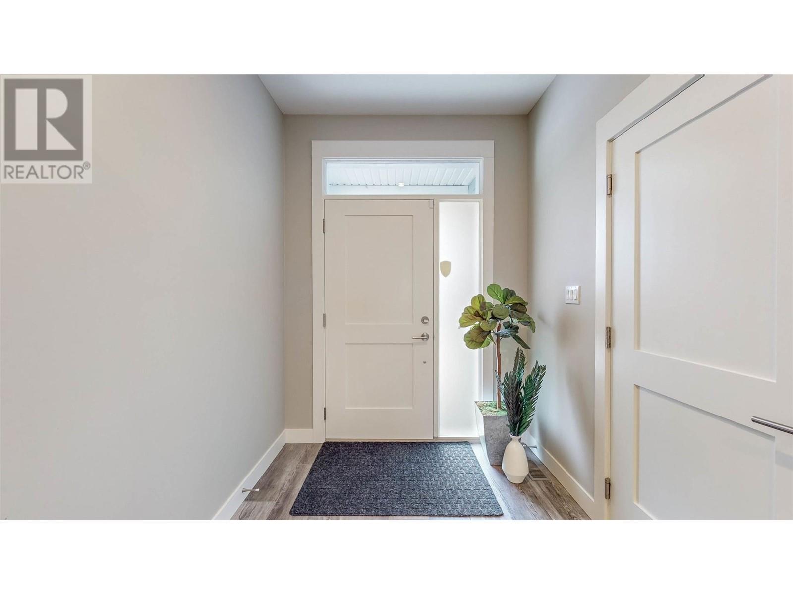 Property at 238 Bentgrass Avenue image 2