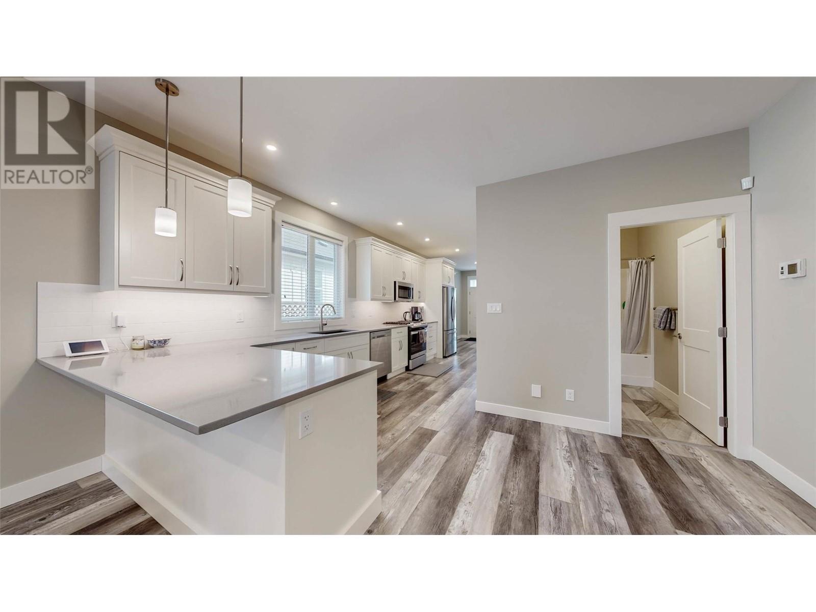 Property at 238 Bentgrass Avenue image 5