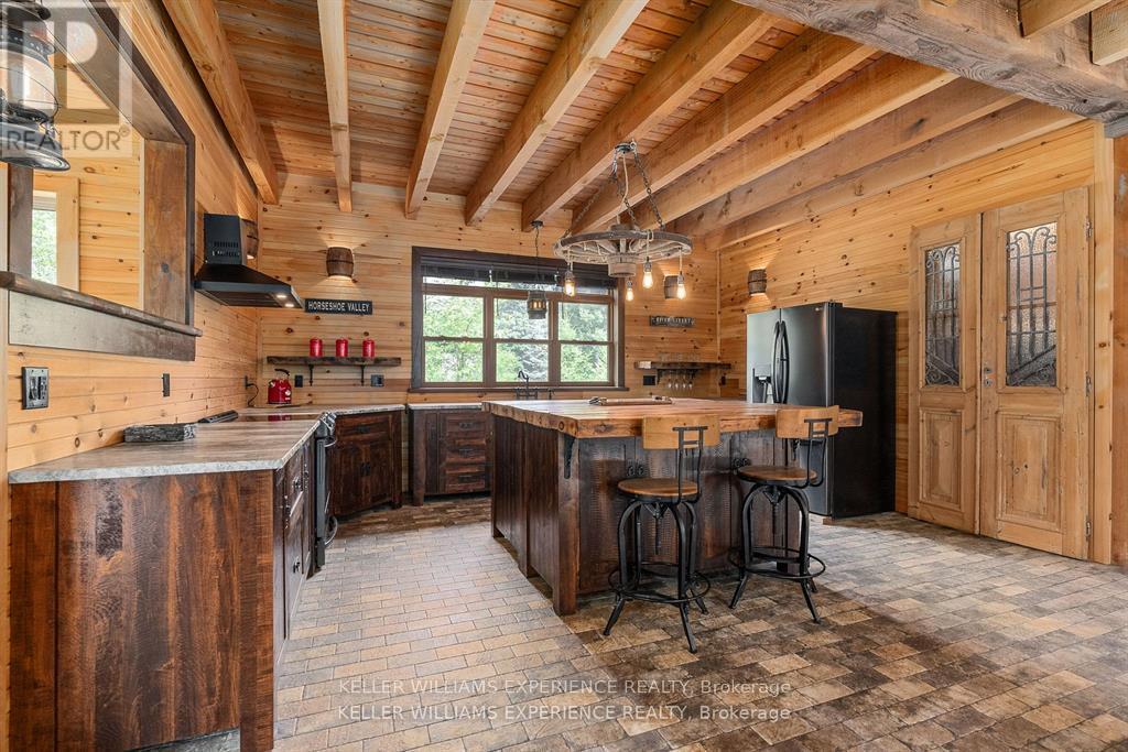 Property at 54 PINE RIDGE TRAIL image 2