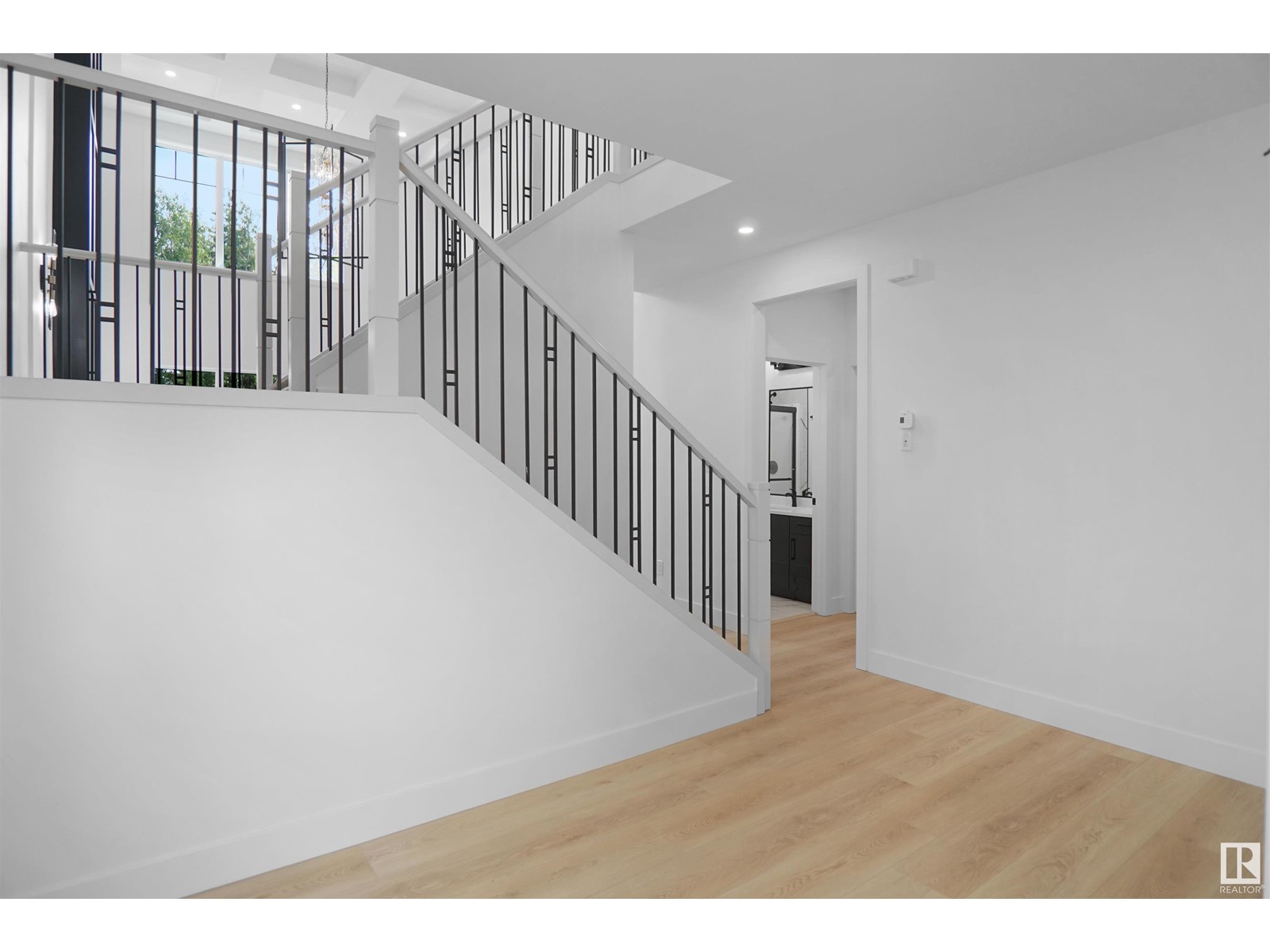 Property at 3508 6 ST NW image 3