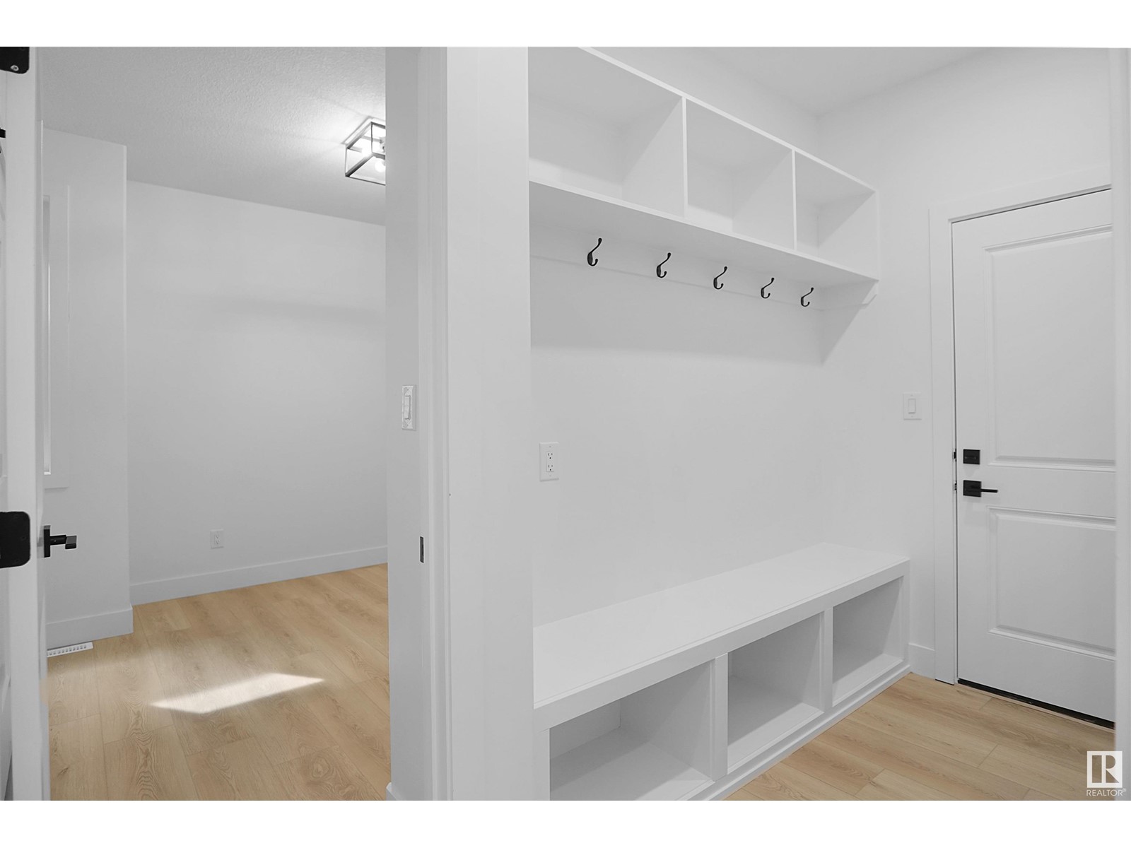 Property at 3508 6 ST NW image 5