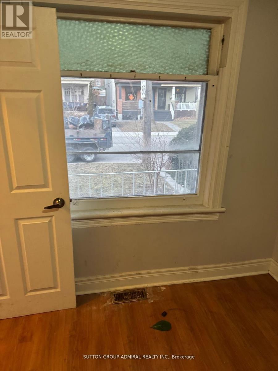 27 Shudell Avenue, Toronto, Ontario  M4J 1C5 - Photo 11 - E11953692