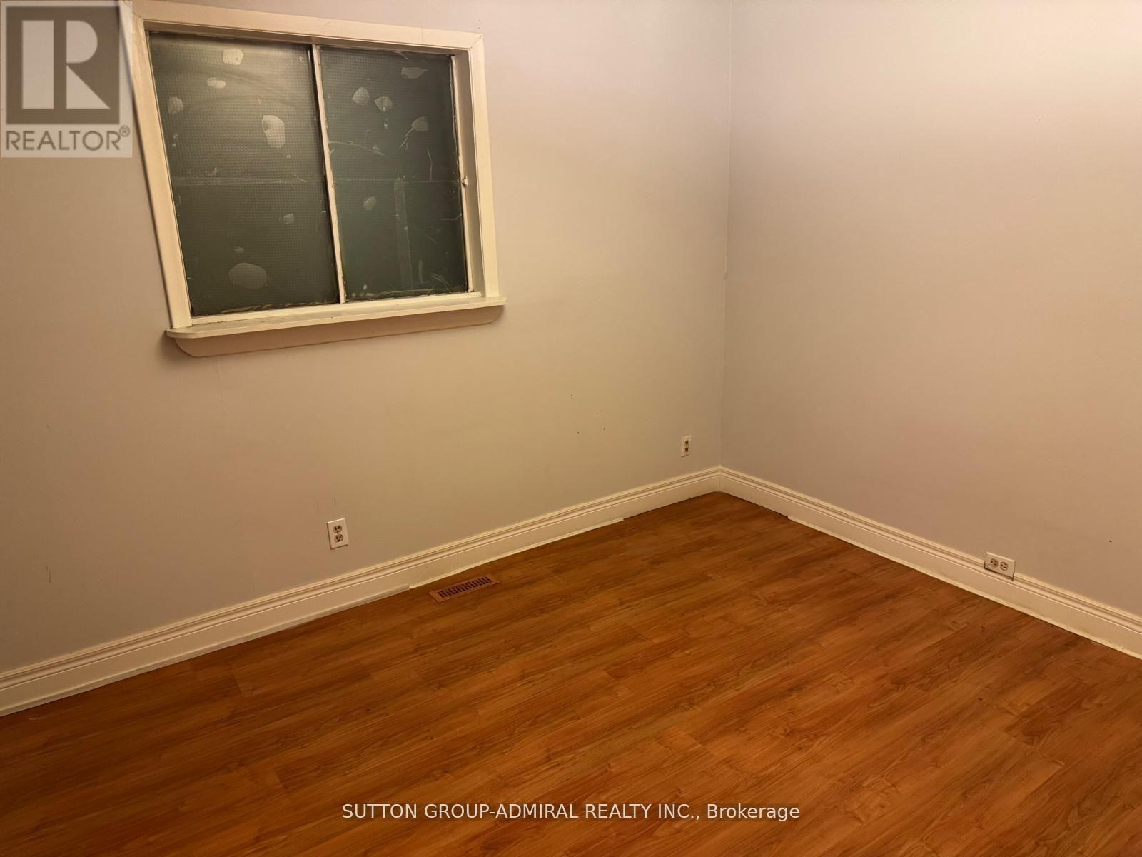27 Shudell Avenue, Toronto, Ontario  M4J 1C5 - Photo 7 - E11953692