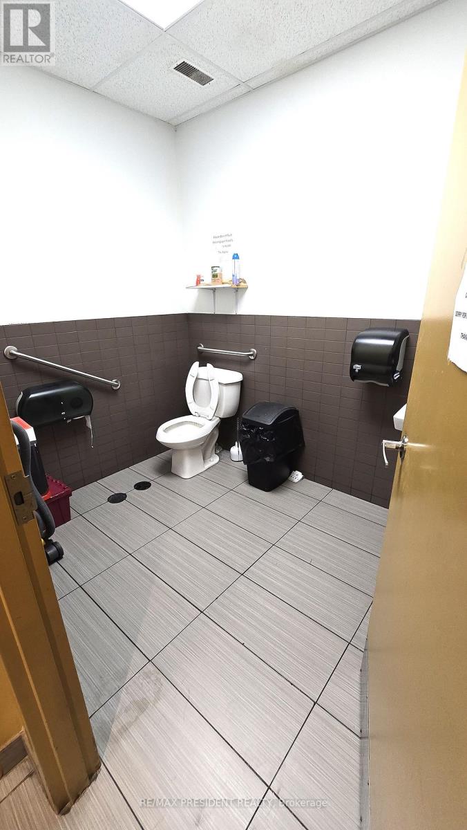 2690 Erin Centre Boulevard, Mississauga, Ontario  L5M 5P5 - Photo 19 - W11951534