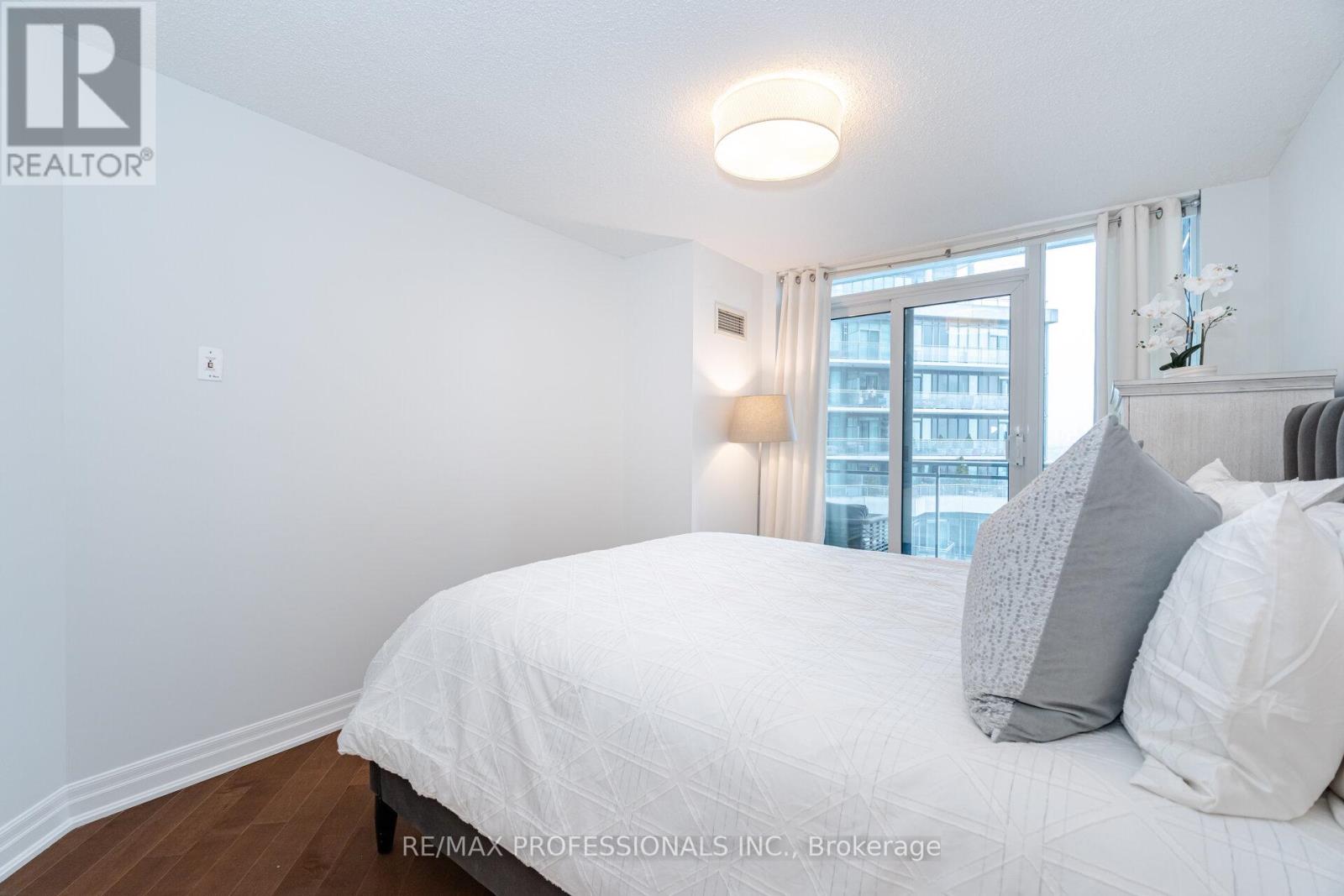 1506 - 2121 Lake Shore Boulevard W, Toronto, Ontario  M8V 4E9 - Photo 18 - W11953536