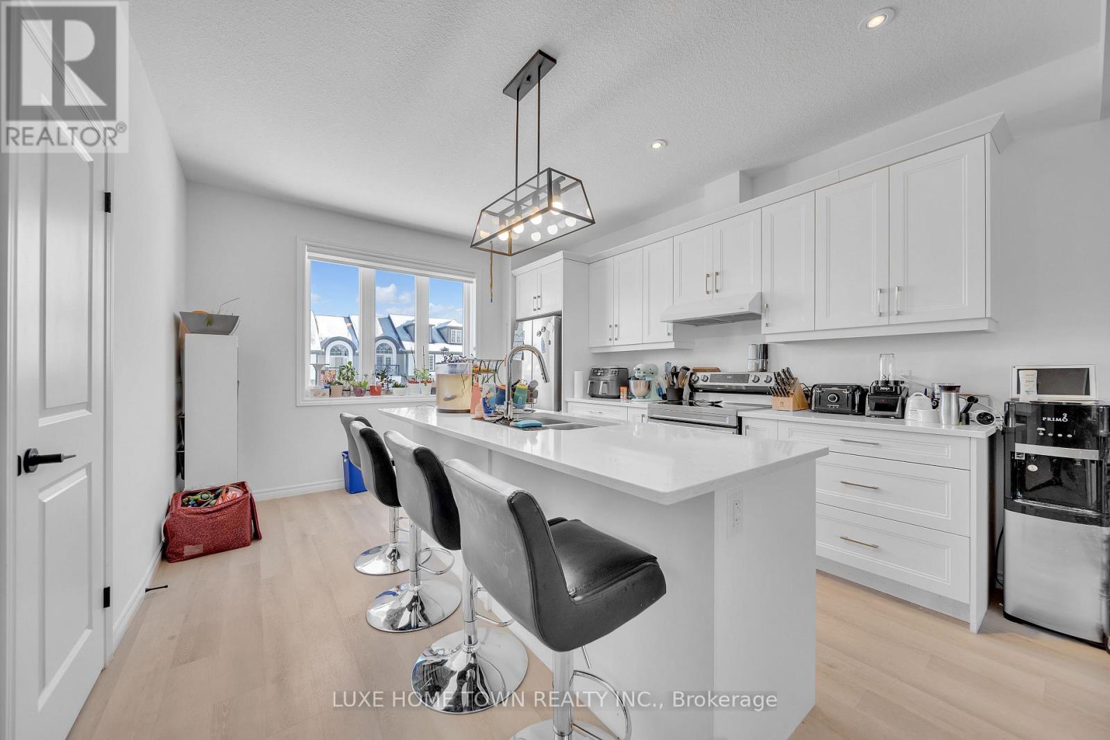 Photo 17 of 36 for 28 - 2545 Meadowlands Way