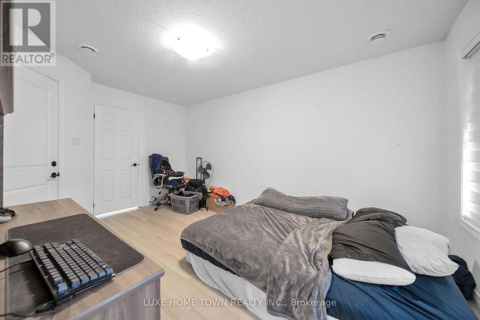 Photo 4 of 36 for 28 - 2545 Meadowlands Way