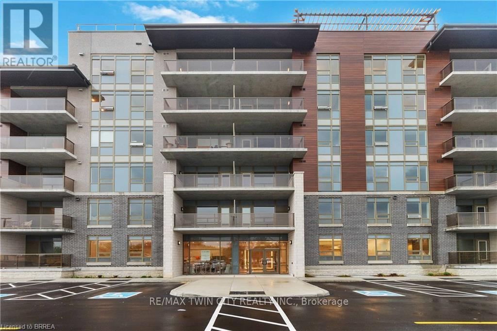 Property at 215 - 34 NORMAN STREET W image 2