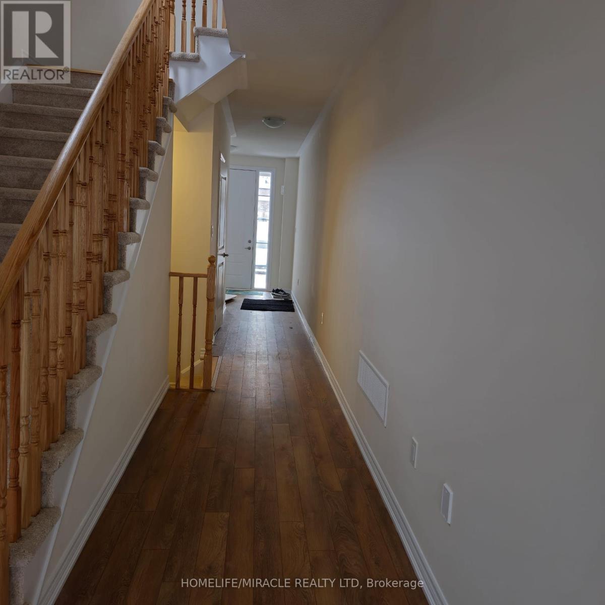 99 Molozzi Street, Erin, Ontario  N0B 1T0 - Photo 2 - X11951112