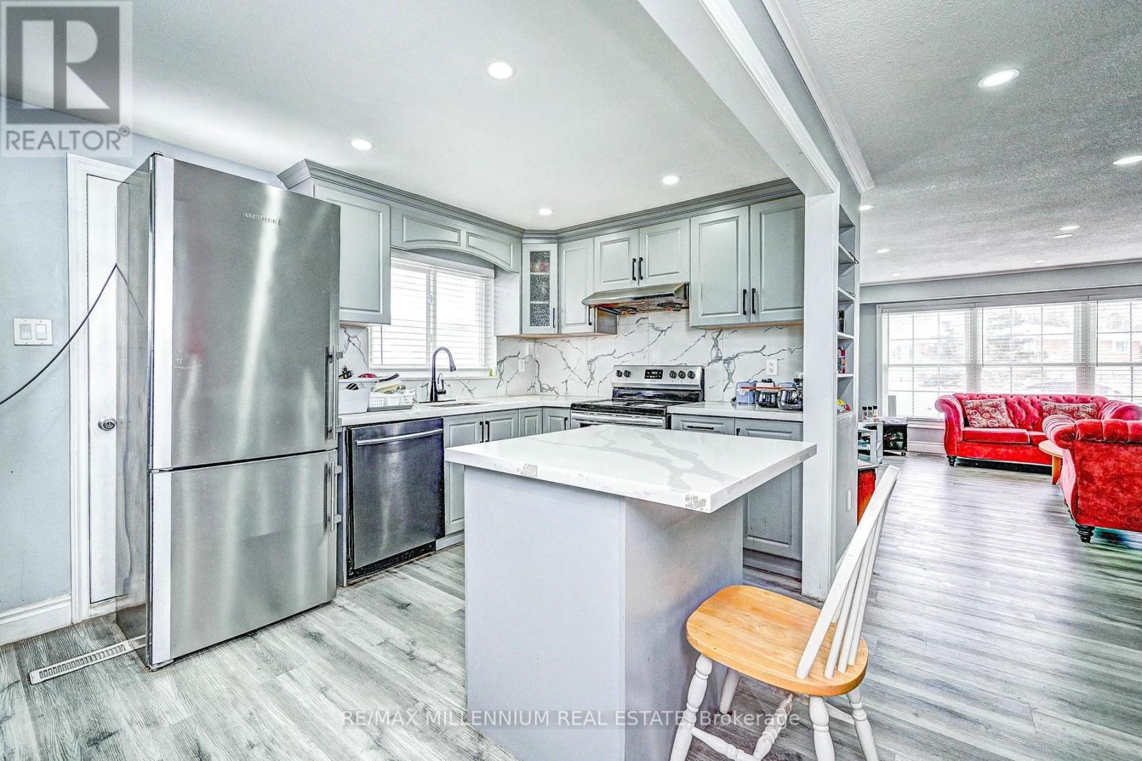 144 Markwood Drive, Kitchener, Ontario  N2M 2H6 - Photo 9 - X11951689