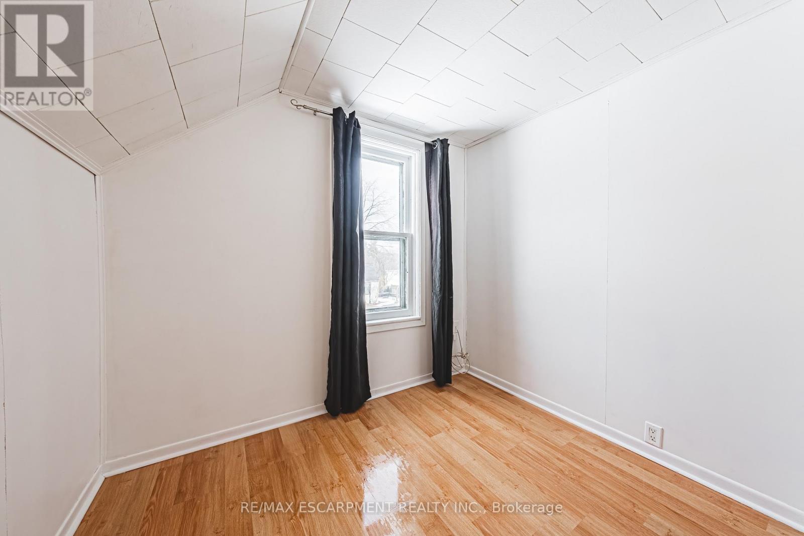 20 York Street, Welland (Lincoln/crowland), Ontario  L3B 4A6 - Photo 19 - X11953172