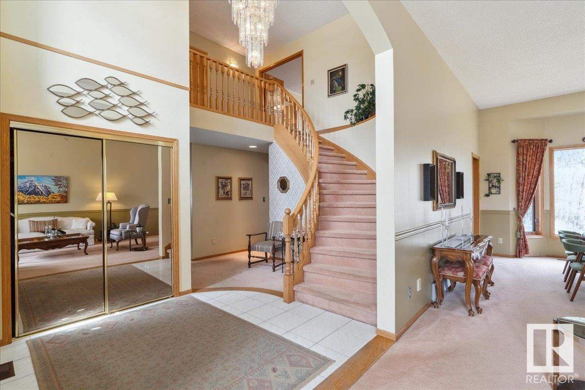 Property at 121 WEAVER DR NW image 5