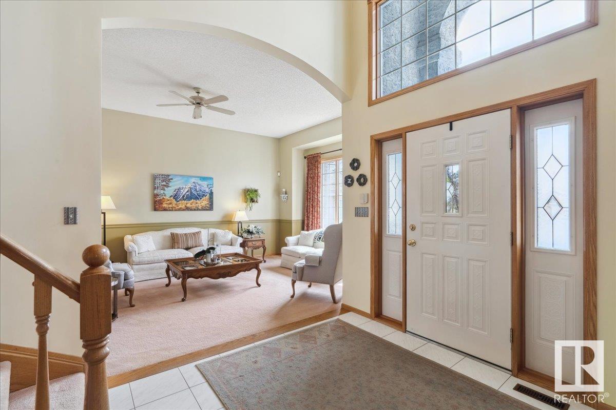 Property at 121 WEAVER DR NW image 4
