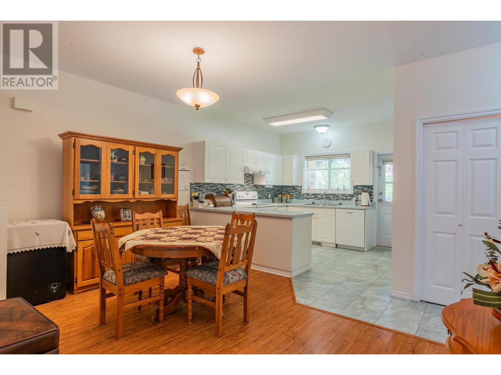 Property at 2205 ROCKLAND Avenue Unit# 7 image 4