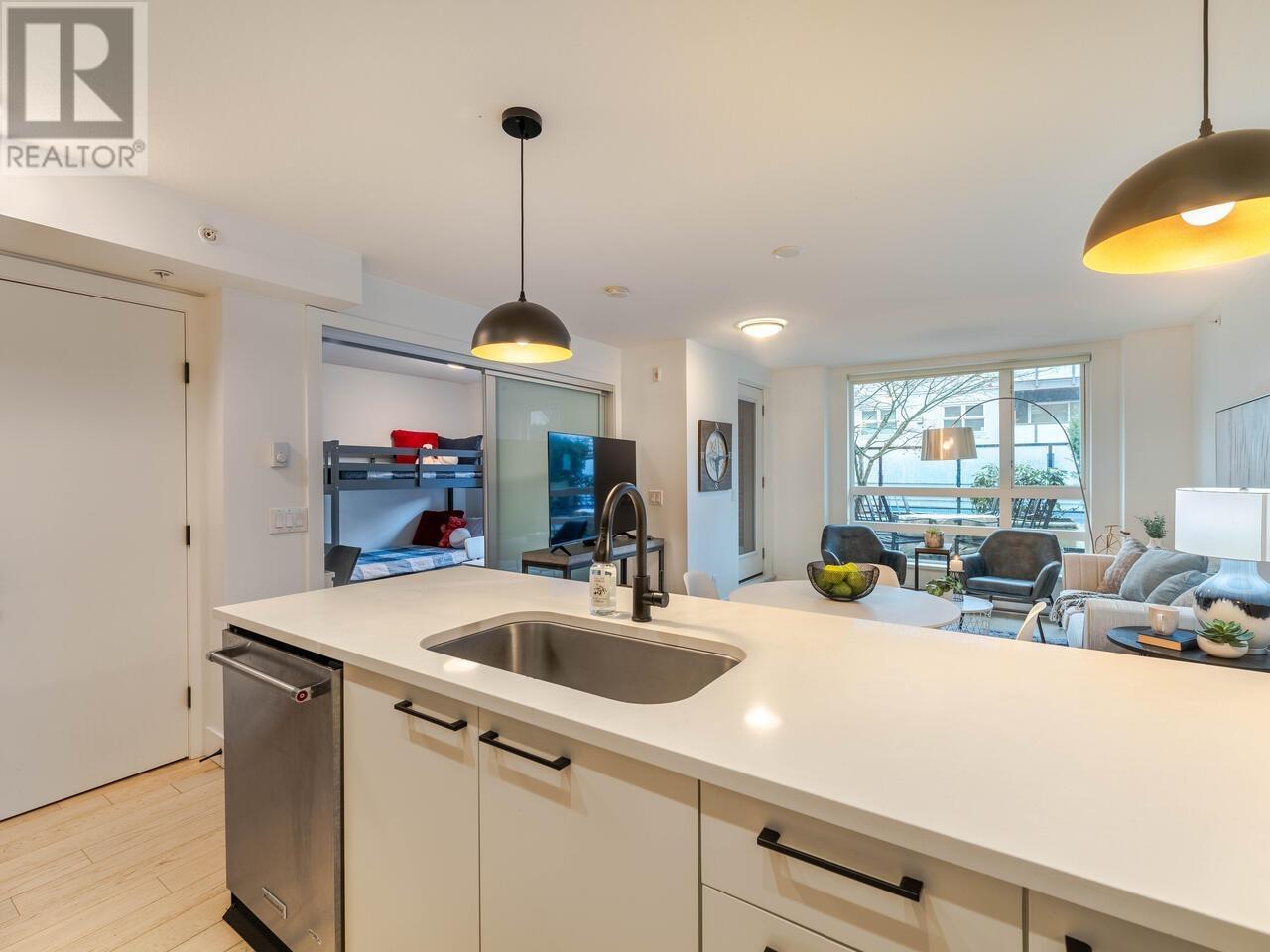 Listing Picture 14 of 36 : 101 2477 CAROLINA STREET, Vancouver / 溫哥華 - 魯藝地產 Yvonne Lu Group - MLS Medallion Club Member