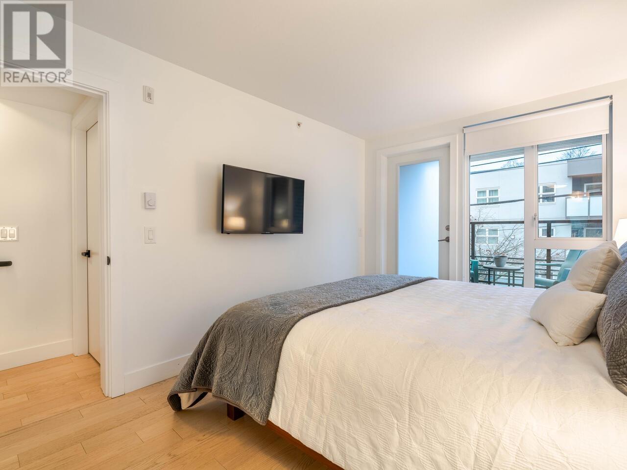 Listing Picture 20 of 36 : 101 2477 CAROLINA STREET, Vancouver / 溫哥華 - 魯藝地產 Yvonne Lu Group - MLS Medallion Club Member