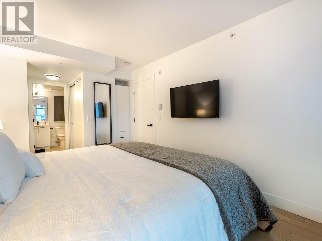 Listing Picture 23 of 36 : 101 2477 CAROLINA STREET, Vancouver / 溫哥華 - 魯藝地產 Yvonne Lu Group - MLS Medallion Club Member