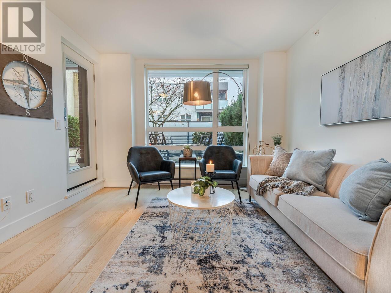 Listing Picture 4 of 36 : 101 2477 CAROLINA STREET, Vancouver / 溫哥華 - 魯藝地產 Yvonne Lu Group - MLS Medallion Club Member