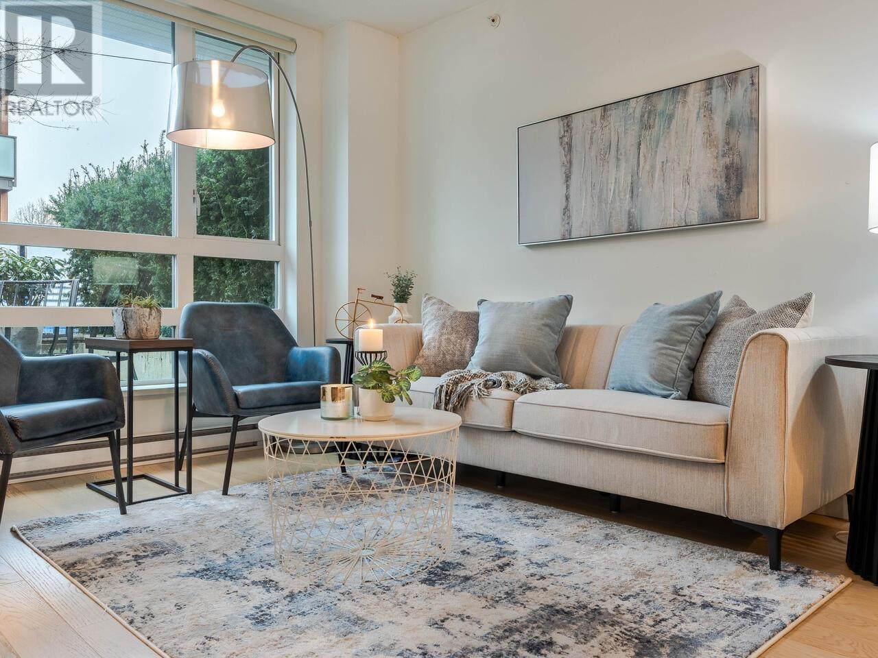 Listing Picture 5 of 36 : 101 2477 CAROLINA STREET, Vancouver / 溫哥華 - 魯藝地產 Yvonne Lu Group - MLS Medallion Club Member