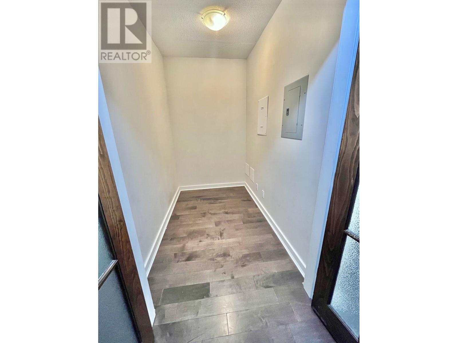 Listing Picture 13 of 21 : 603 1188 W PENDER STREET, Vancouver / 溫哥華 - 魯藝地產 Yvonne Lu Group - MLS Medallion Club Member