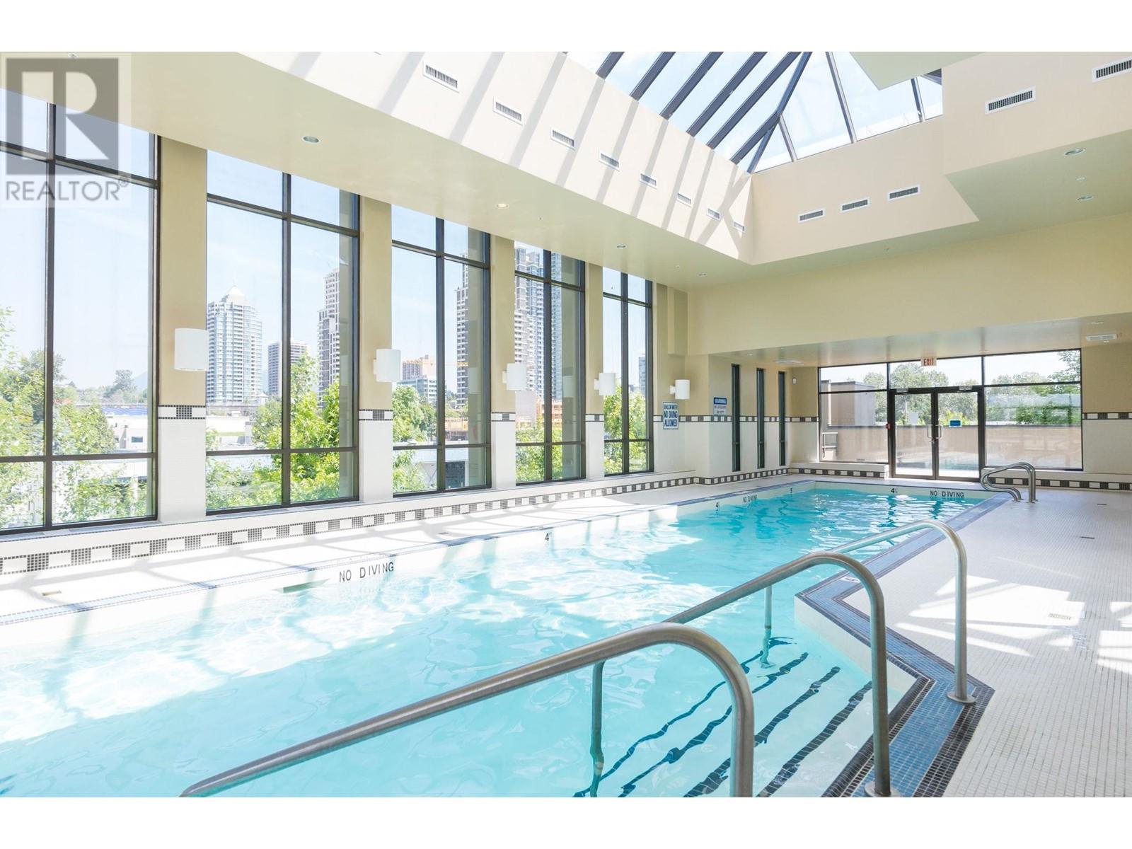 Listing Picture 22 of 31 : TH16 2345 MADISON AVENUE, Burnaby / 本拿比 - 魯藝地產 Yvonne Lu Group - MLS Medallion Club Member