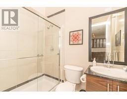 TH16 2345 MADISON AVENUE