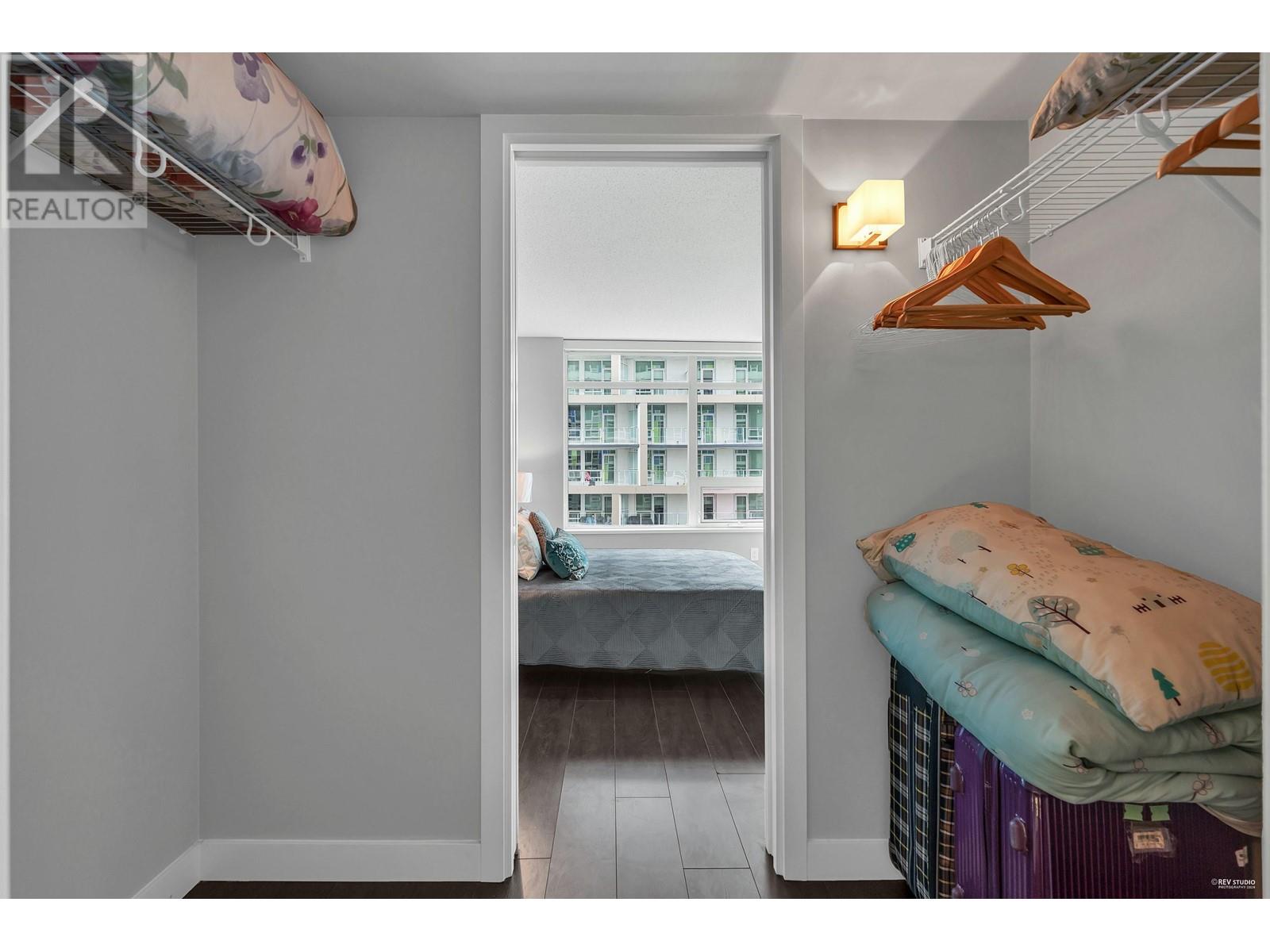 Listing Picture 19 of 21 : 758 6288 NO. 3 ROAD, Richmond / 烈治文 - 魯藝地產 Yvonne Lu Group - MLS Medallion Club Member