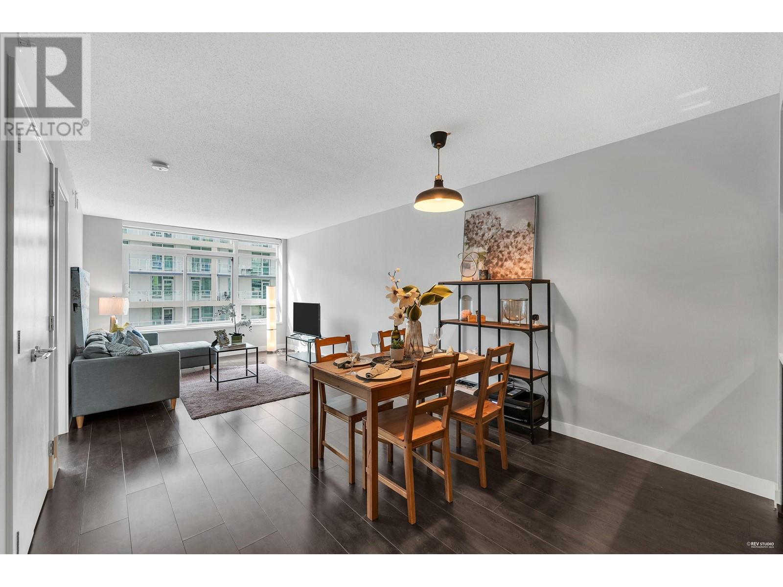 Listing Picture 8 of 21 : 758 6288 NO. 3 ROAD, Richmond / 烈治文 - 魯藝地產 Yvonne Lu Group - MLS Medallion Club Member