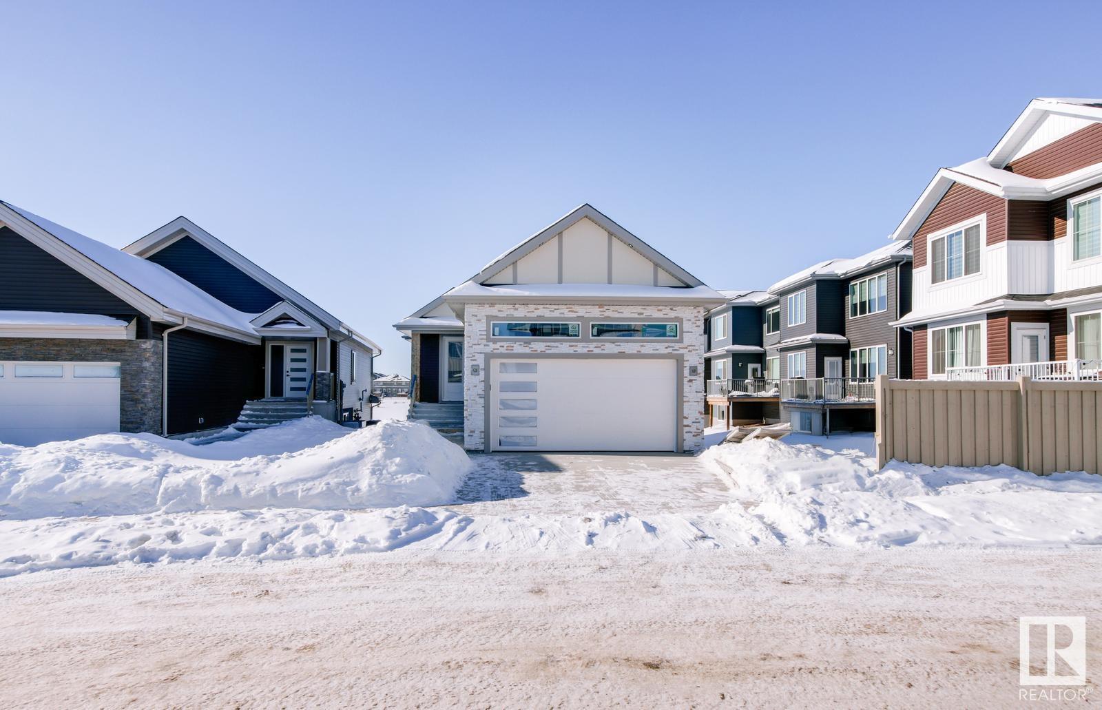 Property at 73 Edgefield Way image 3