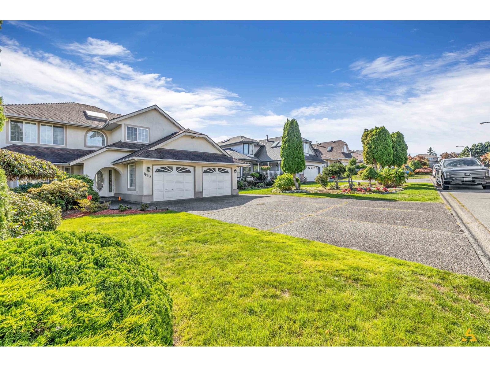 Property at 19122 62A AVENUE image 3