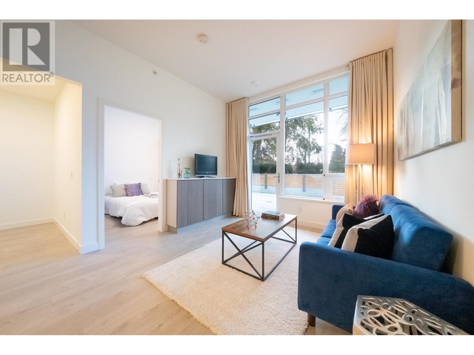 Listing Picture 5 of 28 : 103 6463 SILVER AVENUE, Burnaby / 本拿比 - 魯藝地產 Yvonne Lu Group - MLS Medallion Club Member