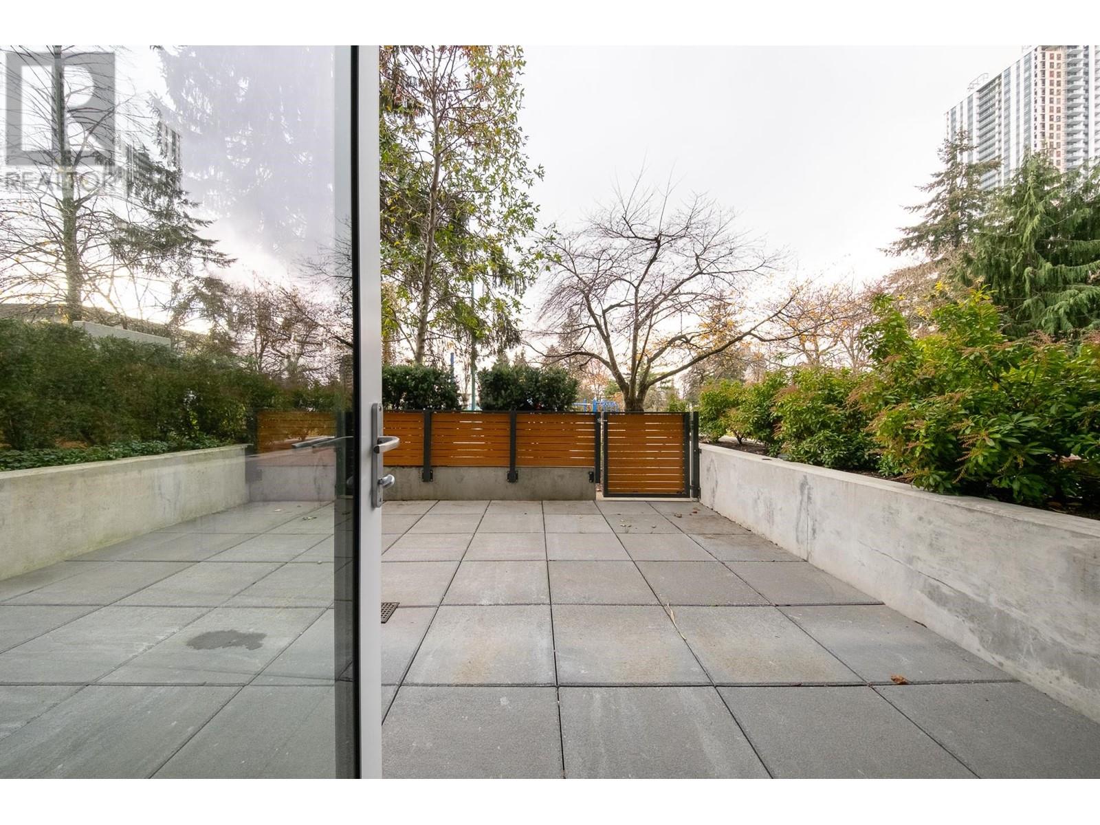 Listing Picture 21 of 28 : 103 6463 SILVER AVENUE, Burnaby / 本拿比 - 魯藝地產 Yvonne Lu Group - MLS Medallion Club Member