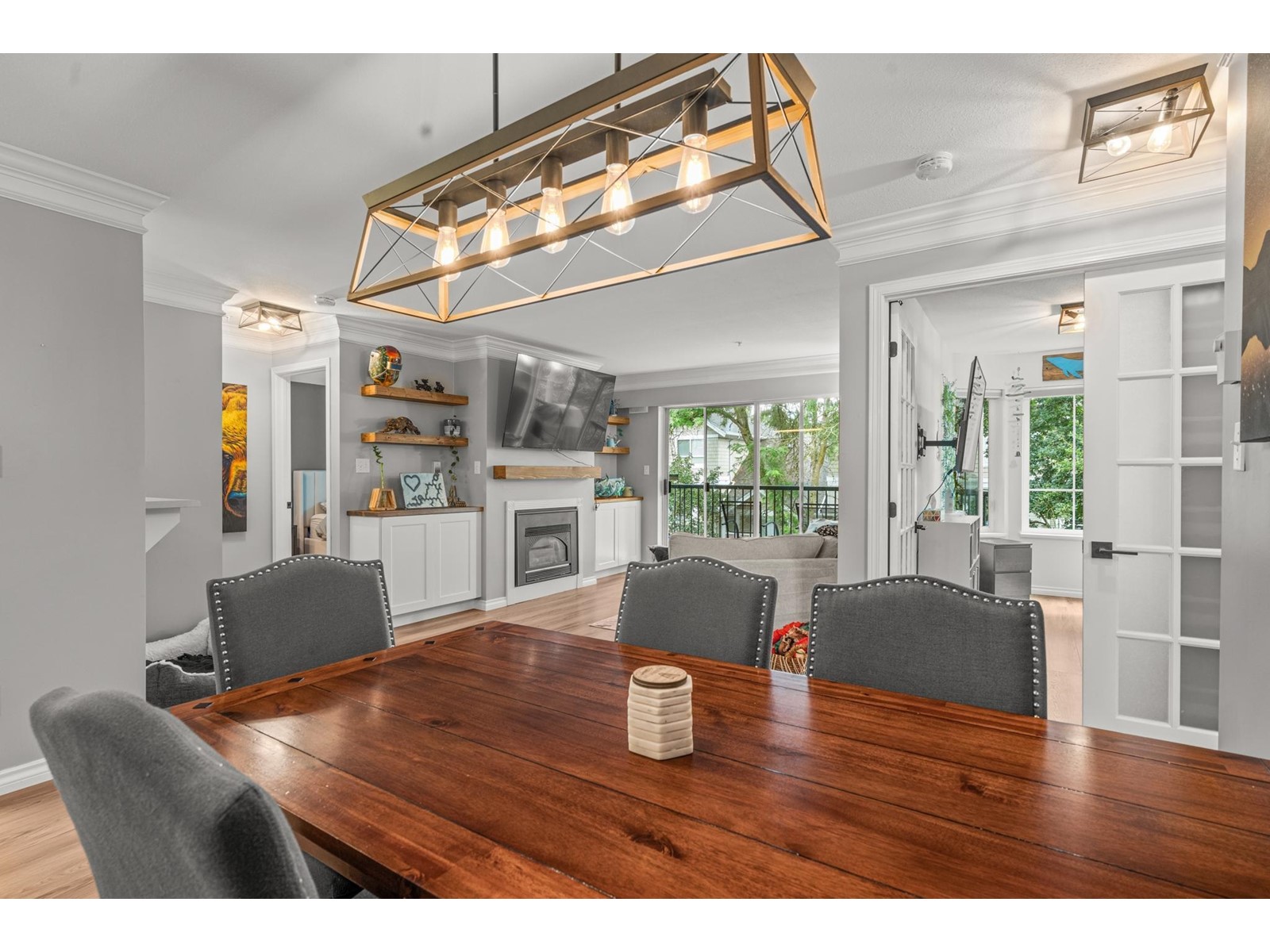 Property at 208 20881 56 AVENUE image 3