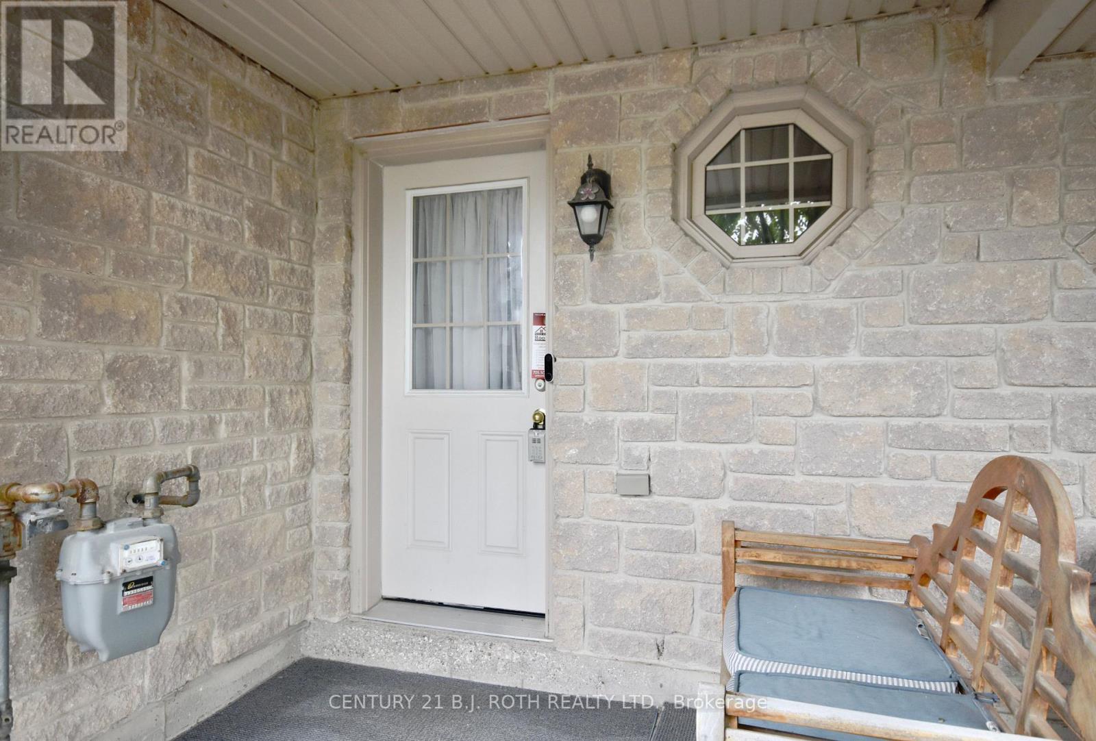 Property at 9 - 175 STANLEY STREET image 5