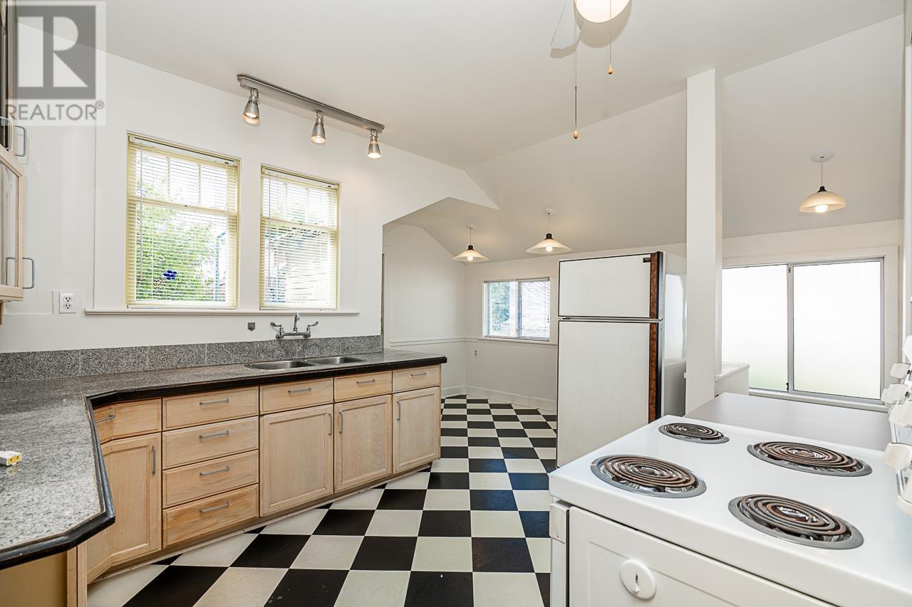 7386 Humphries Avenue, Burnaby, British Columbia  V3N 3E5 - Photo 13 - R2962941