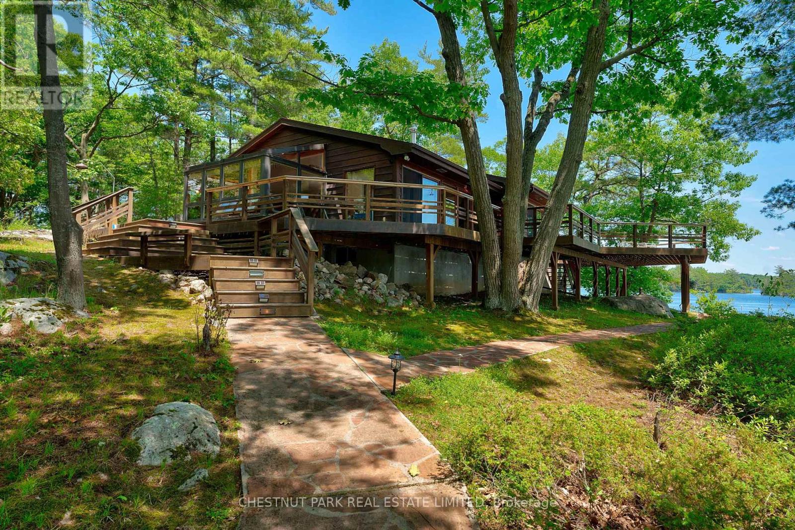 1 Hickey Island, Front Of Leeds & Seeleys Bay, Ontario  K0E 1L0 - Photo 2 - X11953439