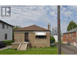 16 HOLLINGWORTH DRIVE, Toronto, Ontario