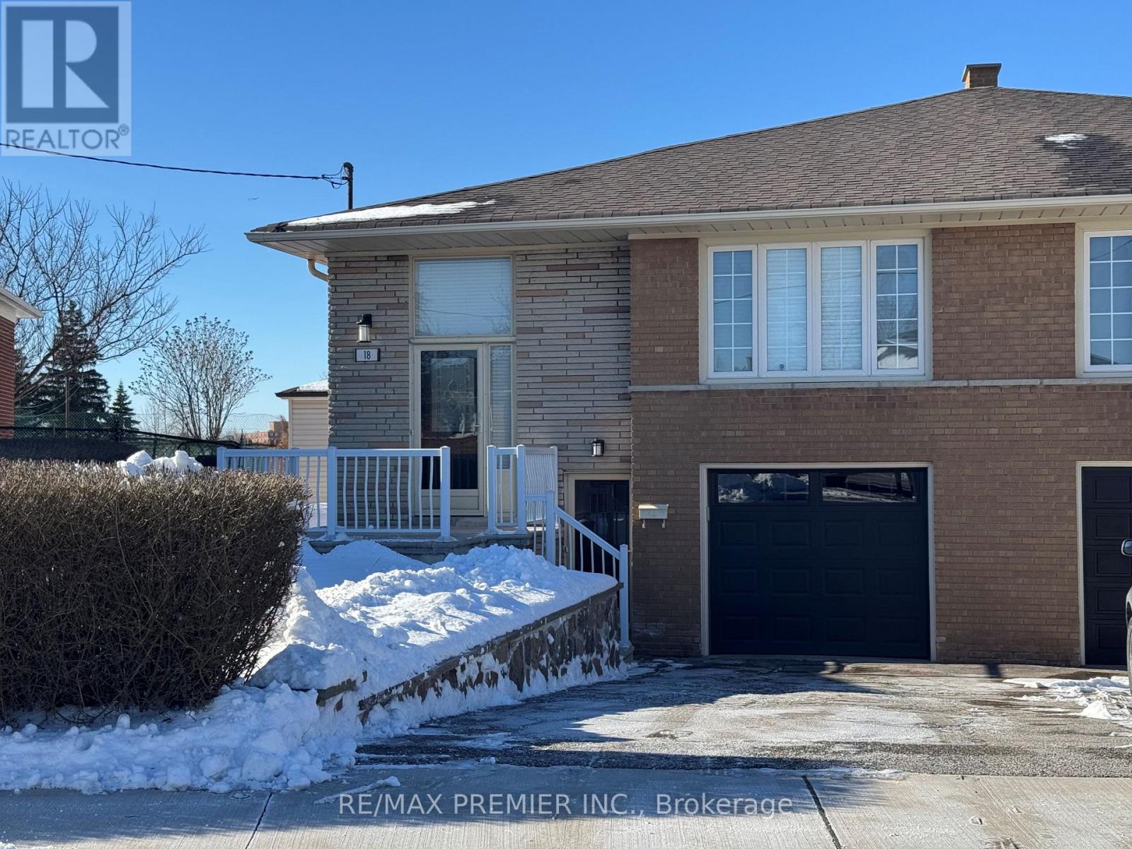 18 Watney Crescent, Toronto, Ontario  M3L 2C9 - Photo 1 - W11952588