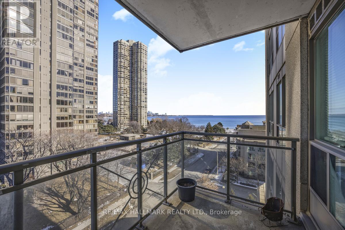 802 - 88 Palace Pier Court, Toronto, Ontario  M8V 4C2 - Photo 25 - W11953159