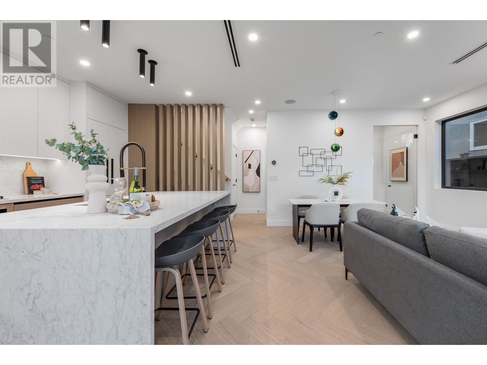 2 280 E 32 Avenue, Vancouver, British Columbia  V5V 2Y3 - Photo 4 - R2963039