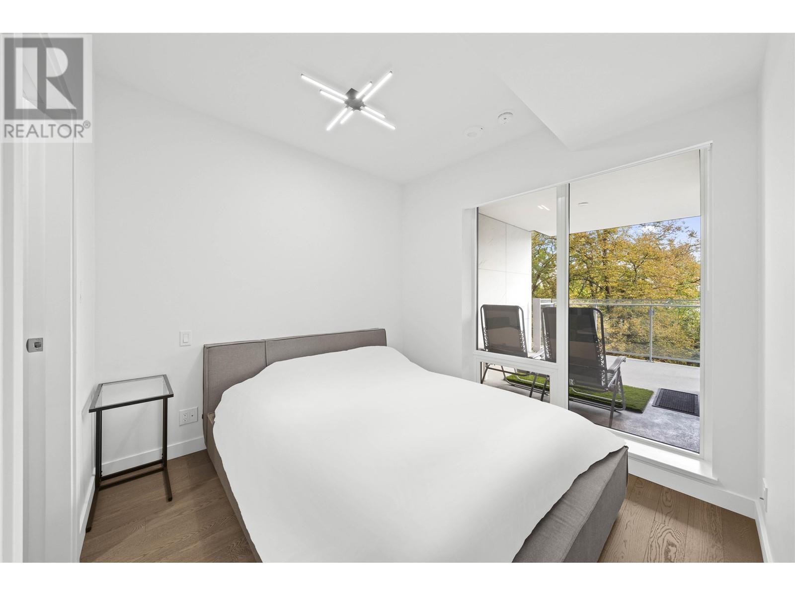 Listing Picture 14 of 40 : 207 6833 PEARSON WAY, Richmond / 烈治文 - 魯藝地產 Yvonne Lu Group - MLS Medallion Club Member