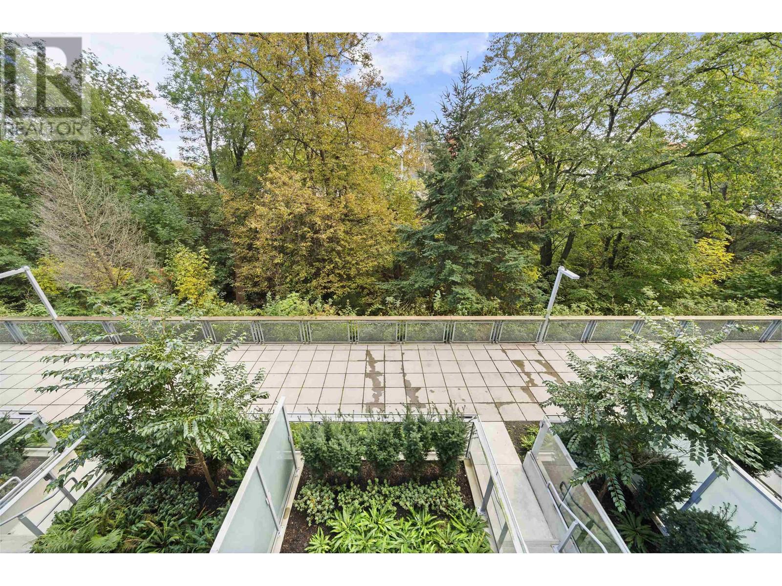 Listing Picture 22 of 40 : 207 6833 PEARSON WAY, Richmond / 烈治文 - 魯藝地產 Yvonne Lu Group - MLS Medallion Club Member