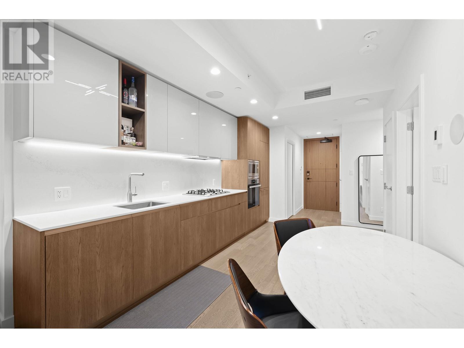 Listing Picture 8 of 40 : 207 6833 PEARSON WAY, Richmond / 烈治文 - 魯藝地產 Yvonne Lu Group - MLS Medallion Club Member